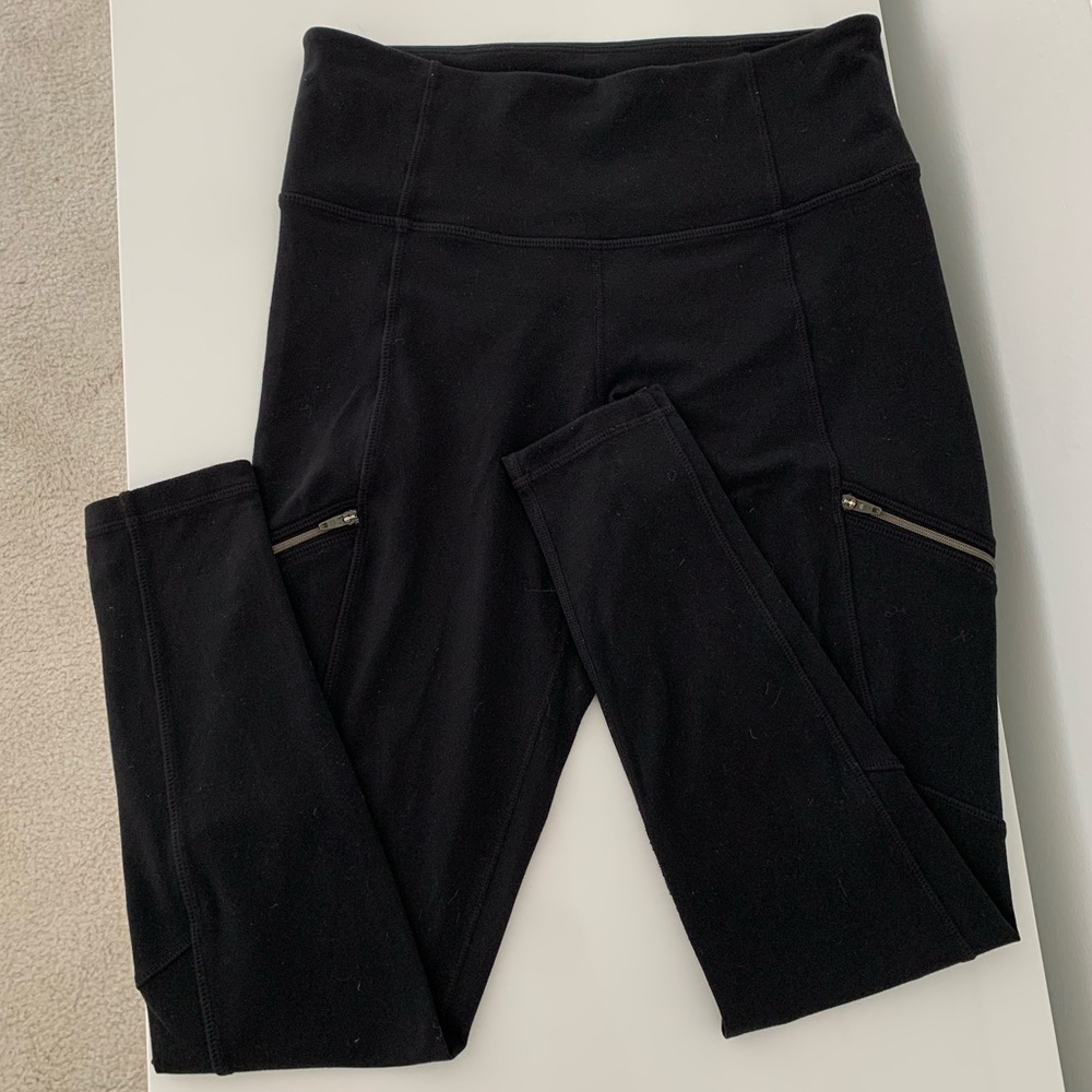 Athleta Black 7/8th Leggings w/ Pockets - Size S